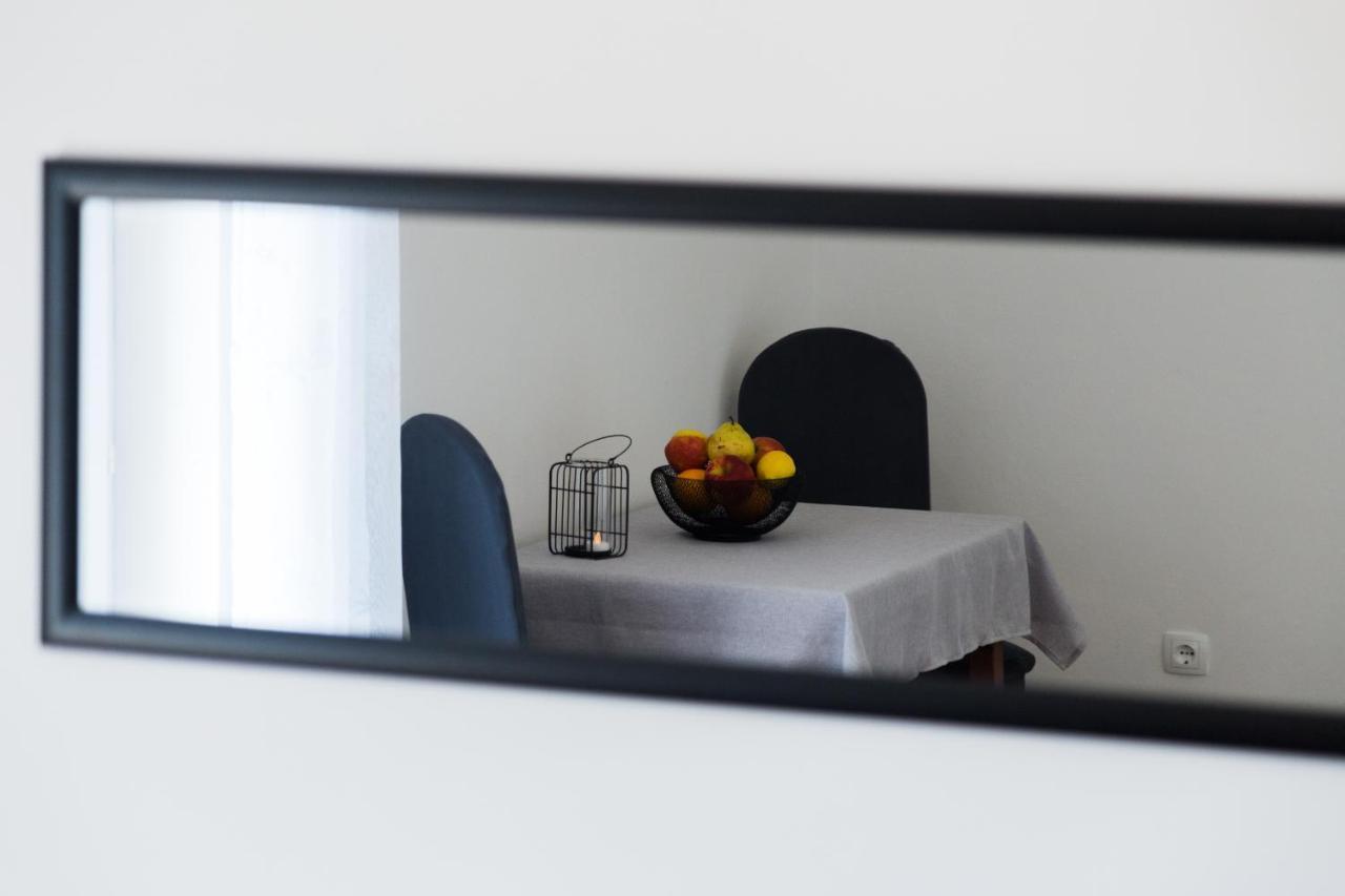 Apartments Emil Пула Екстериор снимка